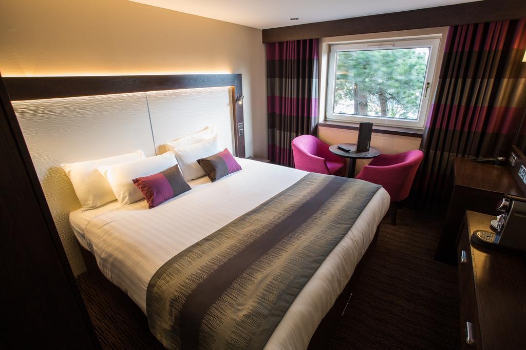 Mondo Hotel Coatbridge Ngoại thất bức ảnh