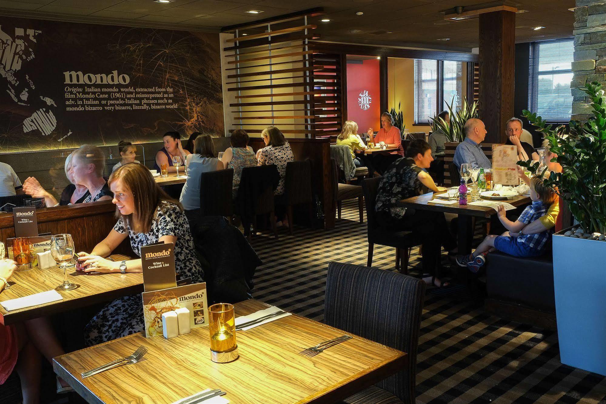 Mondo Hotel Coatbridge Ngoại thất bức ảnh